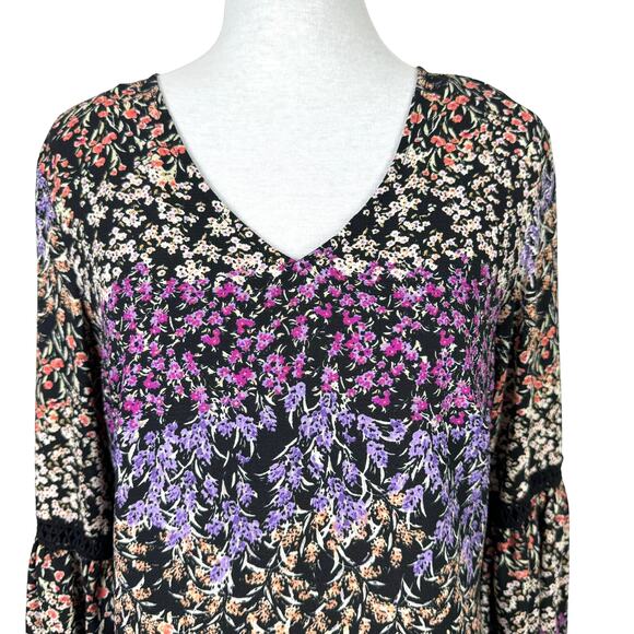 MSK | Black & Purple Micro Floral Print Long Sleeve V-neck Mini Shift Dress - Picture 3 of 9